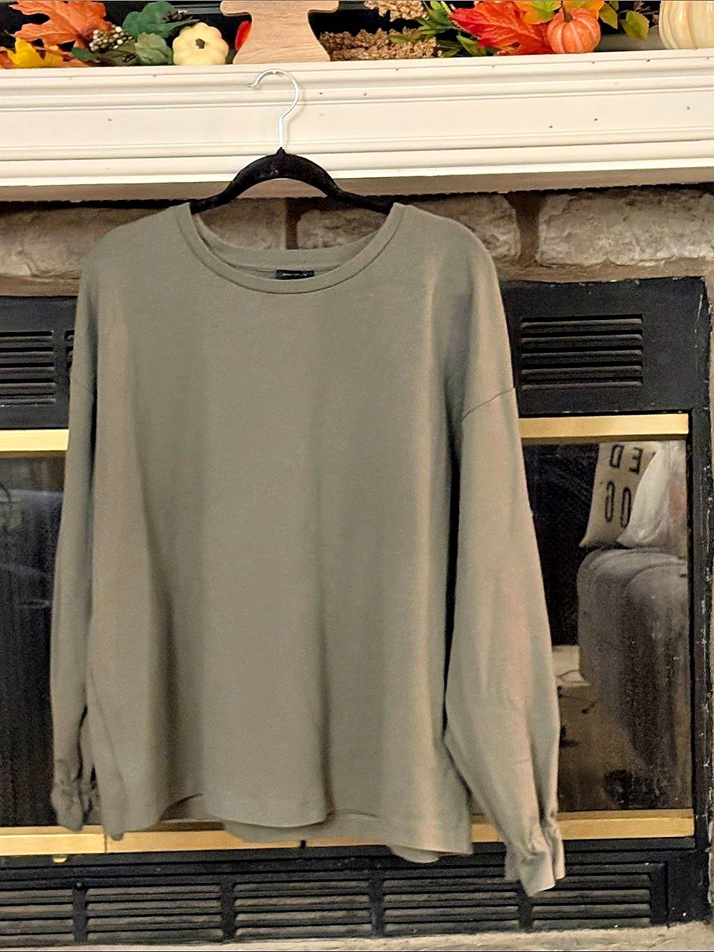 Ann Taylor Long Sleeve Top in Green Size XXL Like New